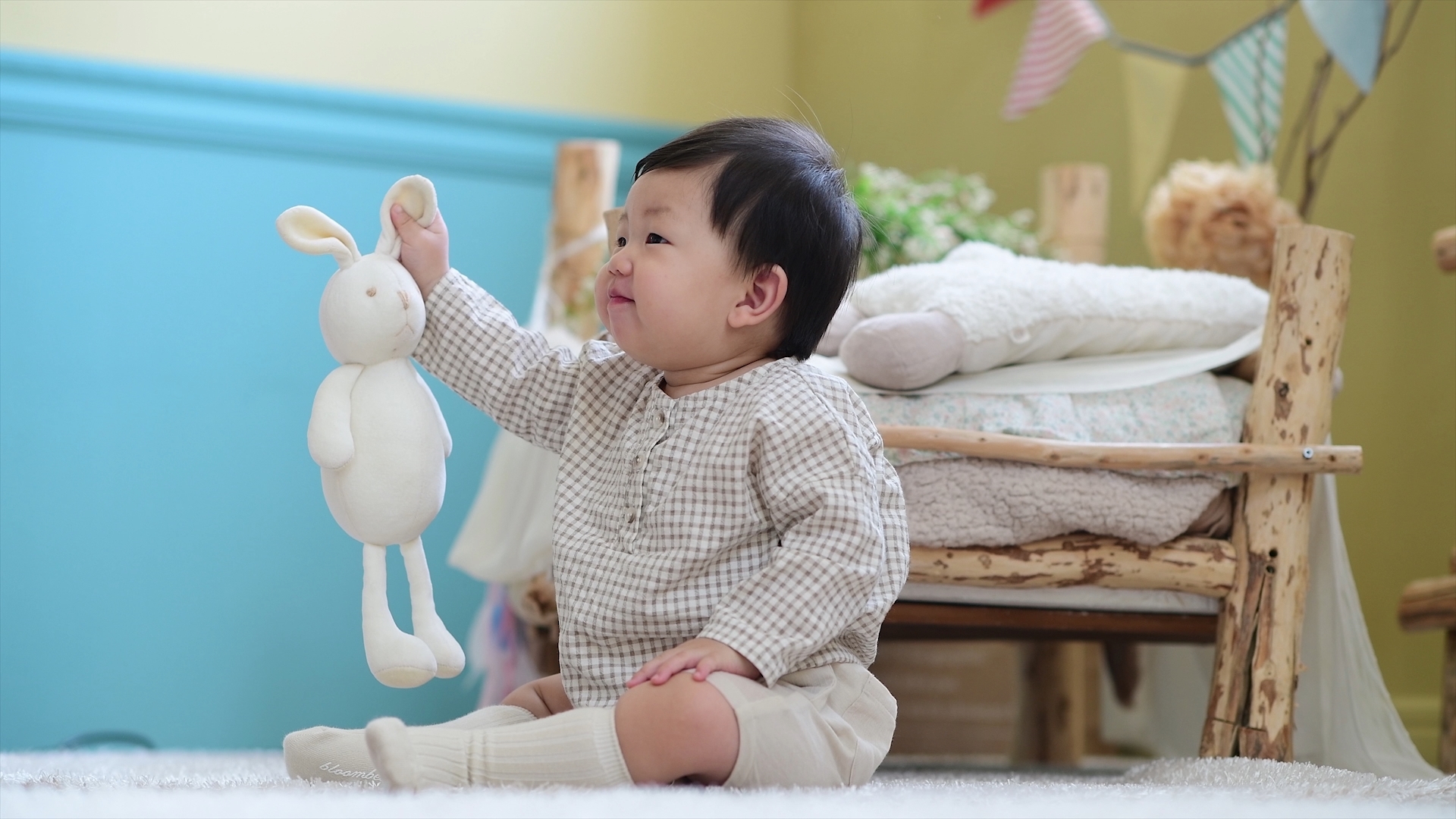 김한별돌스냅촬영1분.mp4_snapshot_00.08_[2020.09.14_19.20.32].jpg