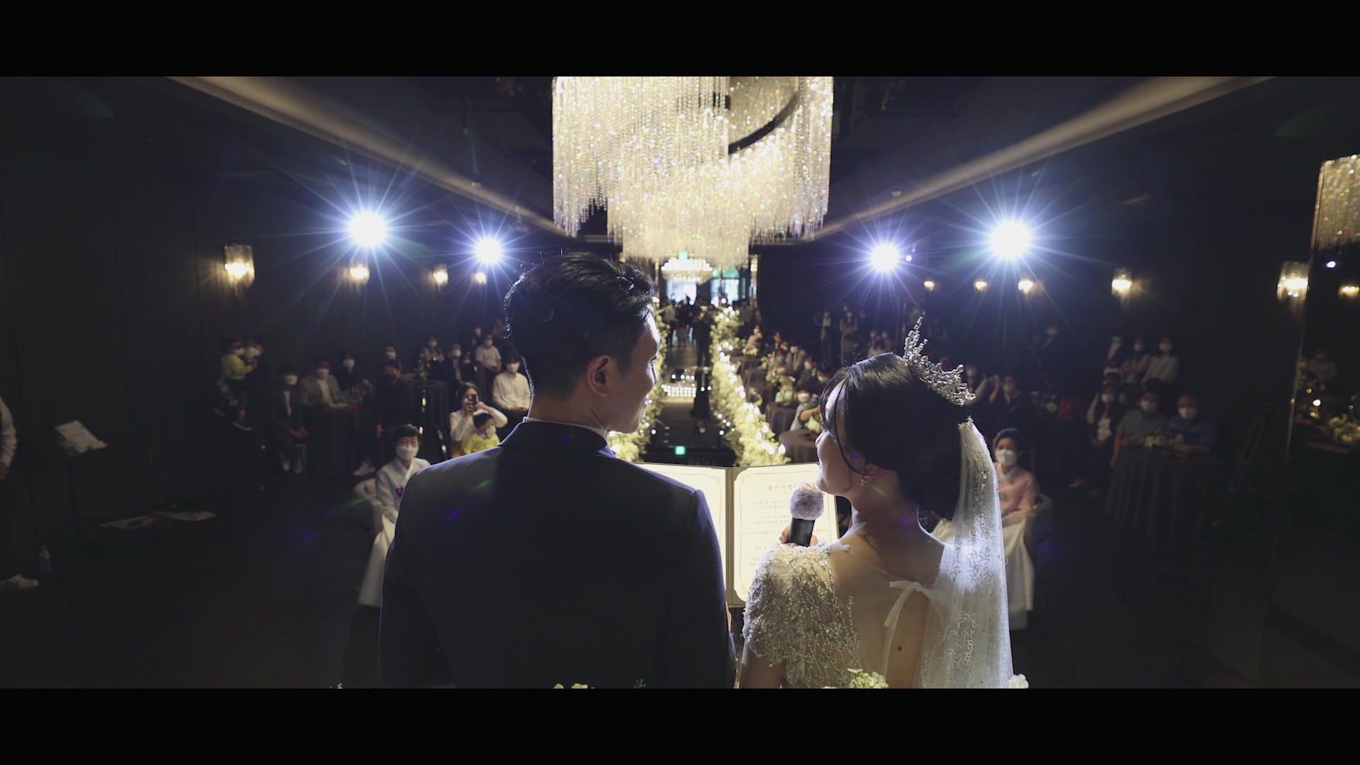더에스웨딩홀 김민재 이하은 웨딩영상 전체본.mp4_000133933.jpg