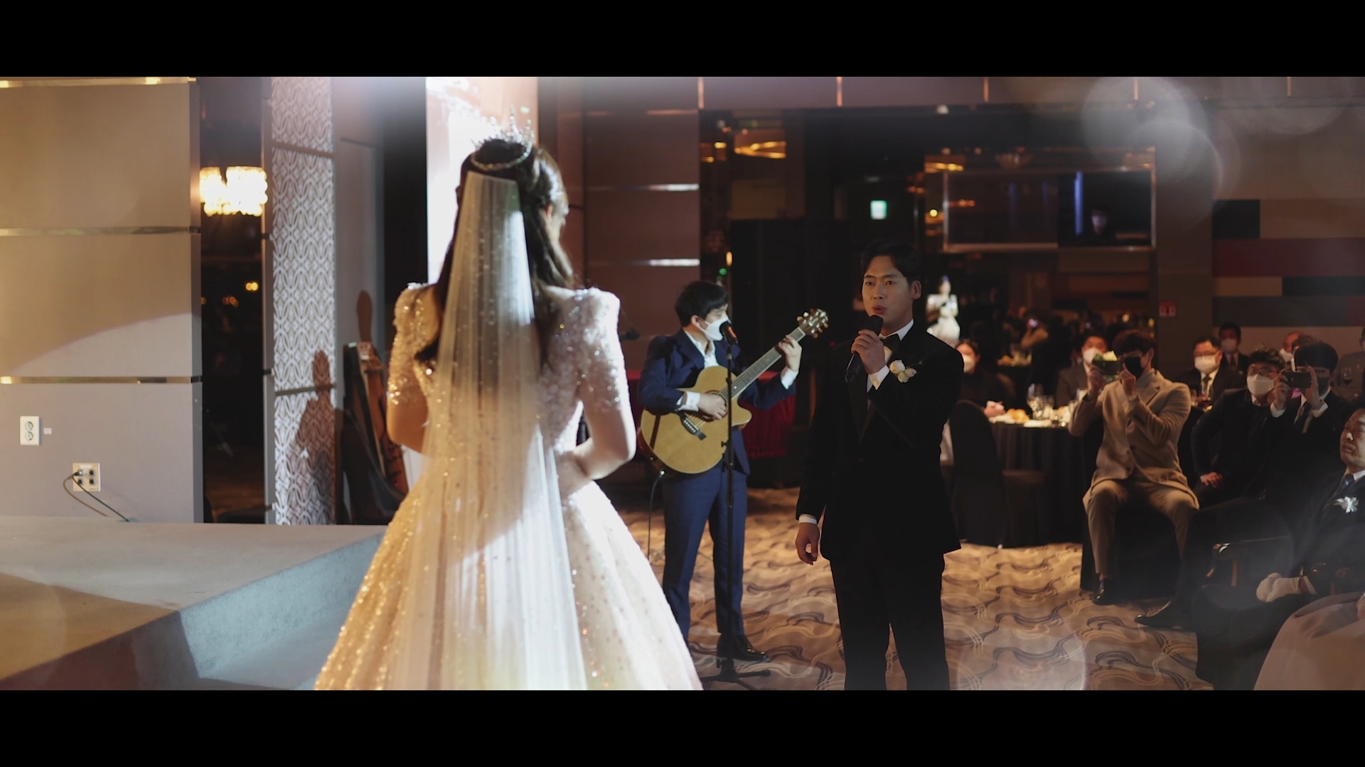 12월12일 코모도호텔 웨딩영상 전체스케치1부.mp4_snapshot_02.39_[2022.01.30_23.34.23].jpg