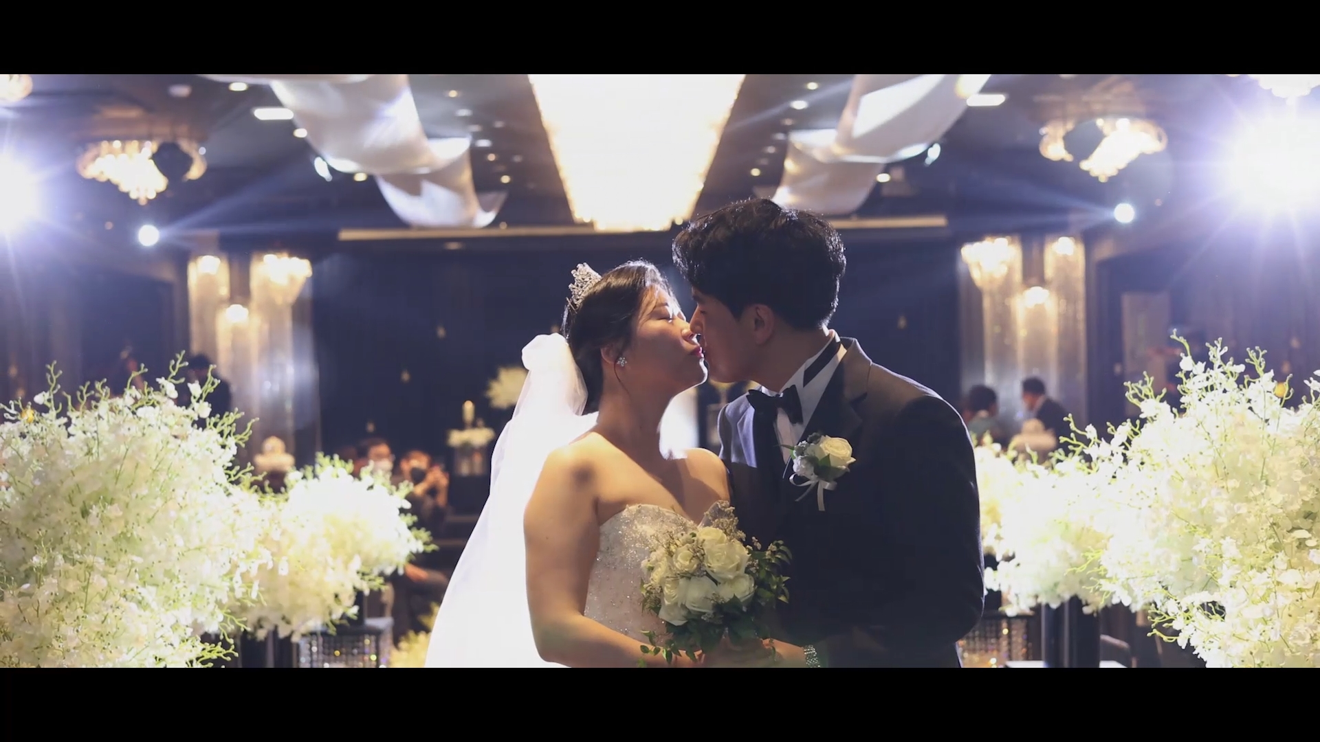 11월13일 제이컨벤션 웨딩영상 전체스케치.mp4_snapshot_03.13_[2022.01.10_16.47.50].jpg