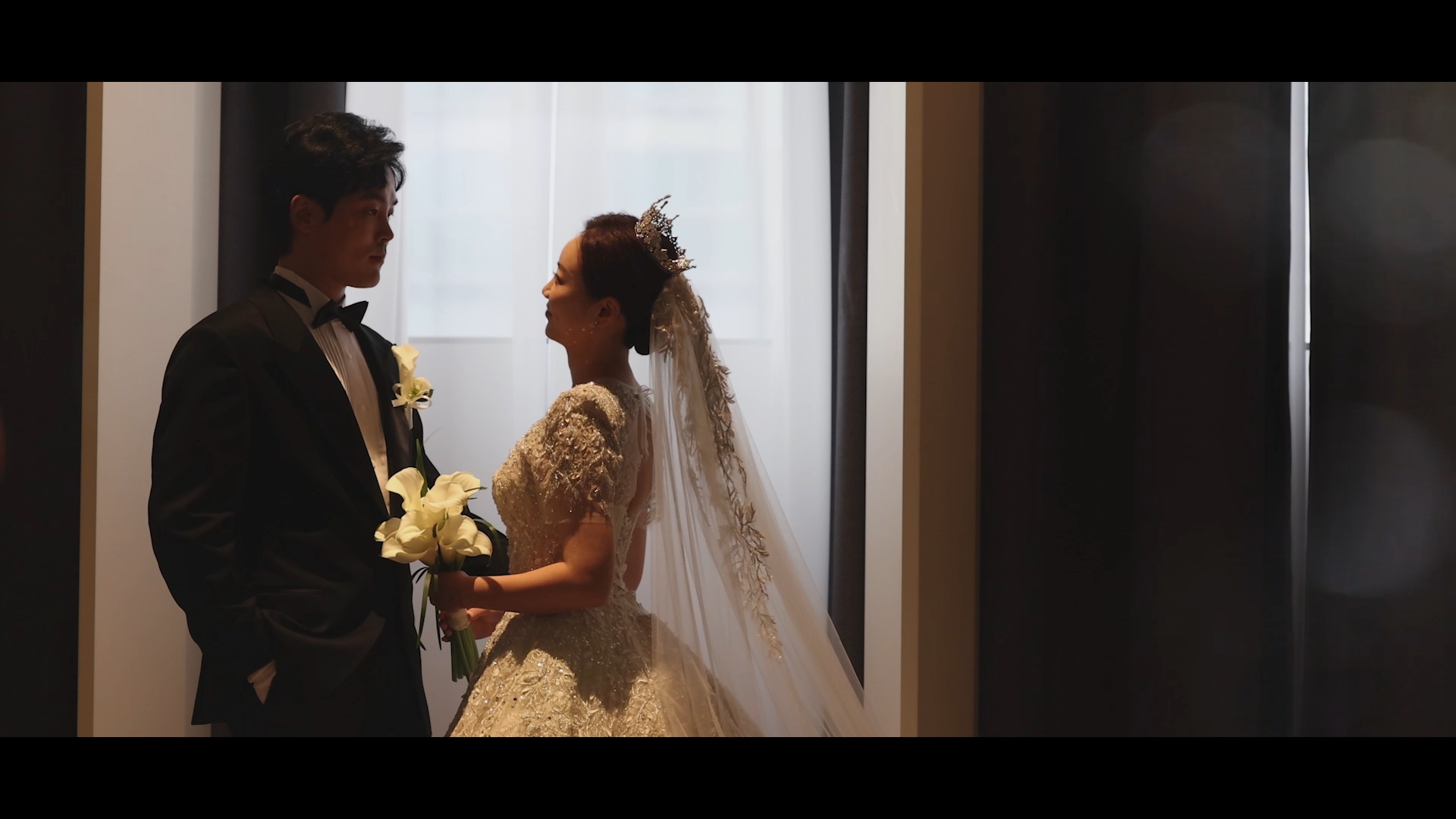 0925아바니웨딩전체스케치본.mp4_snapshot_00.26_[2021.10.11_02.17.11].jpg
