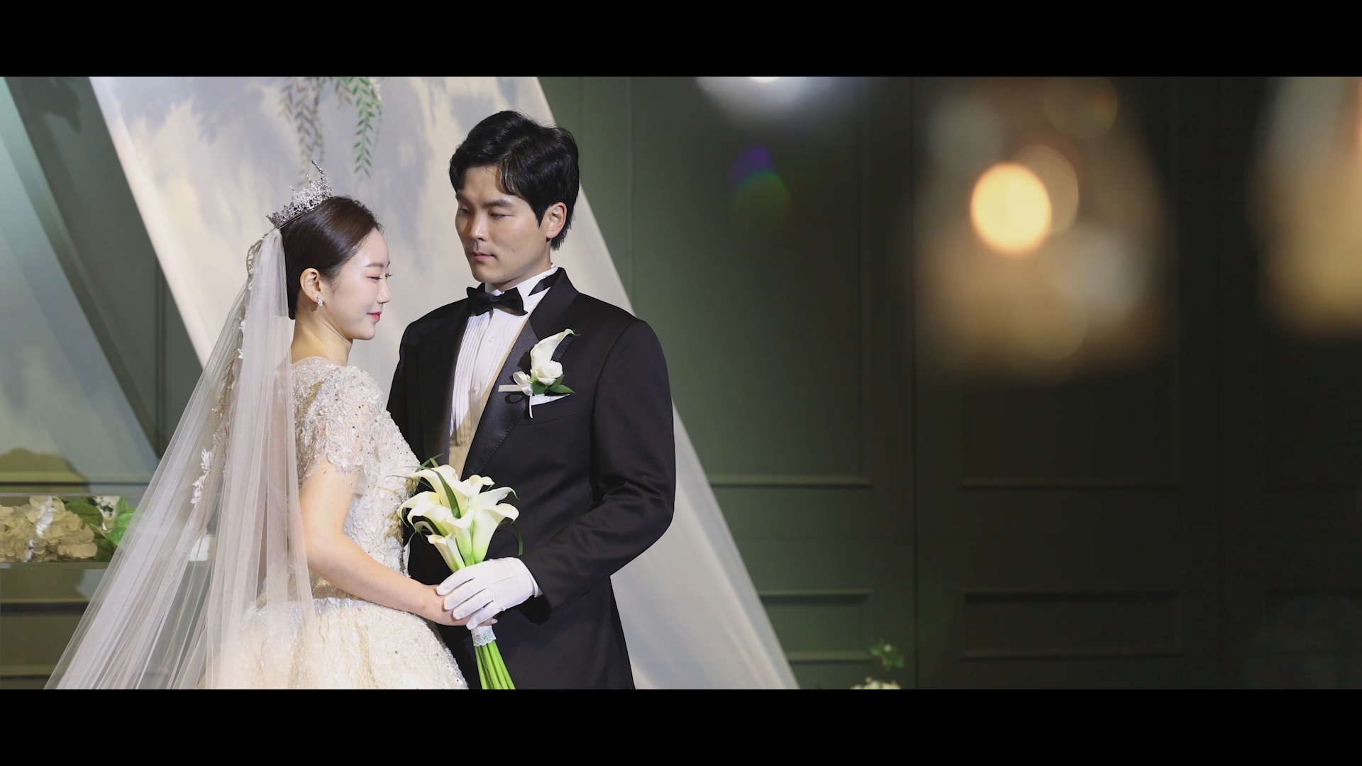 0925아바니웨딩전체스케치본.mp4_snapshot_03.05_[2021.10.11_02.19.07].jpg