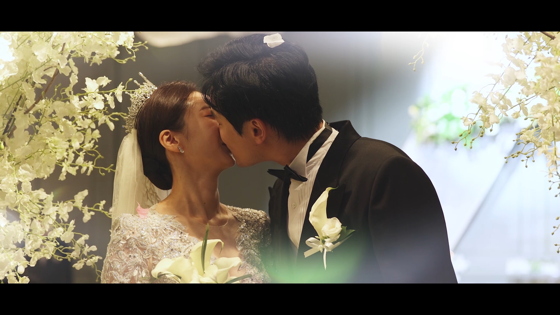 0925아바니웨딩전체스케치본.mp4_snapshot_02.45_[2021.10.11_02.18.53].jpg