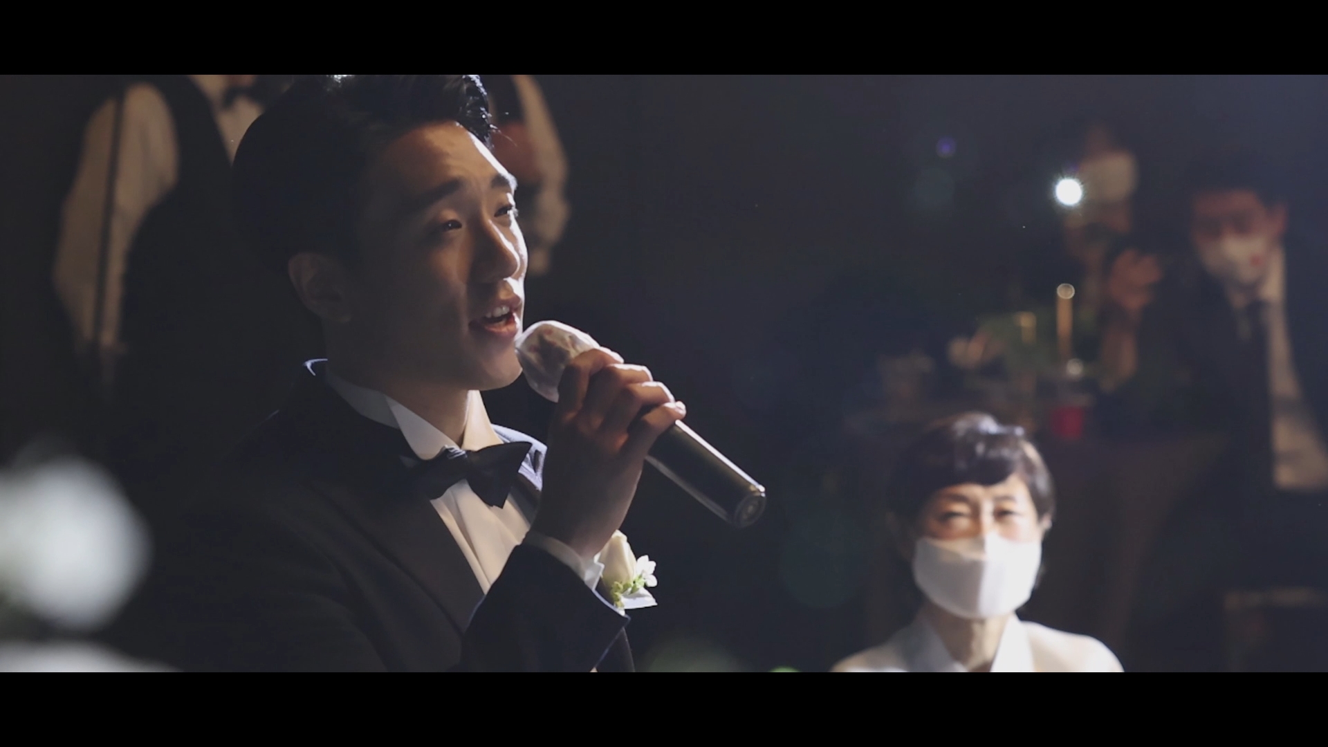더에스웨딩홀 김민재 이하은 웨딩영상 전체본.mp4_snapshot_03.07_[2021.08.20_00.27.57].jpg